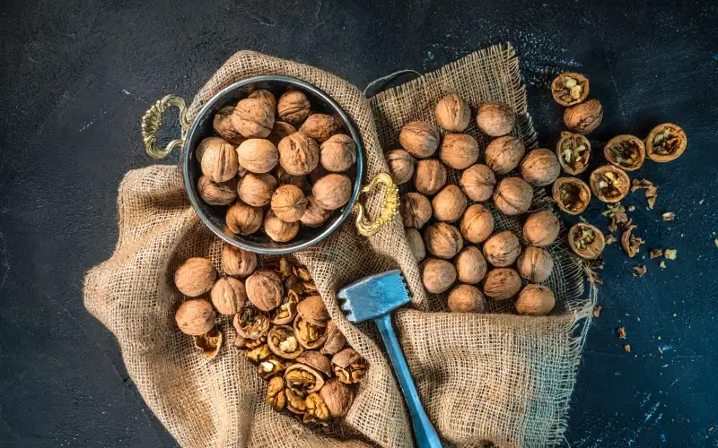 Noix enrobées au curcuma